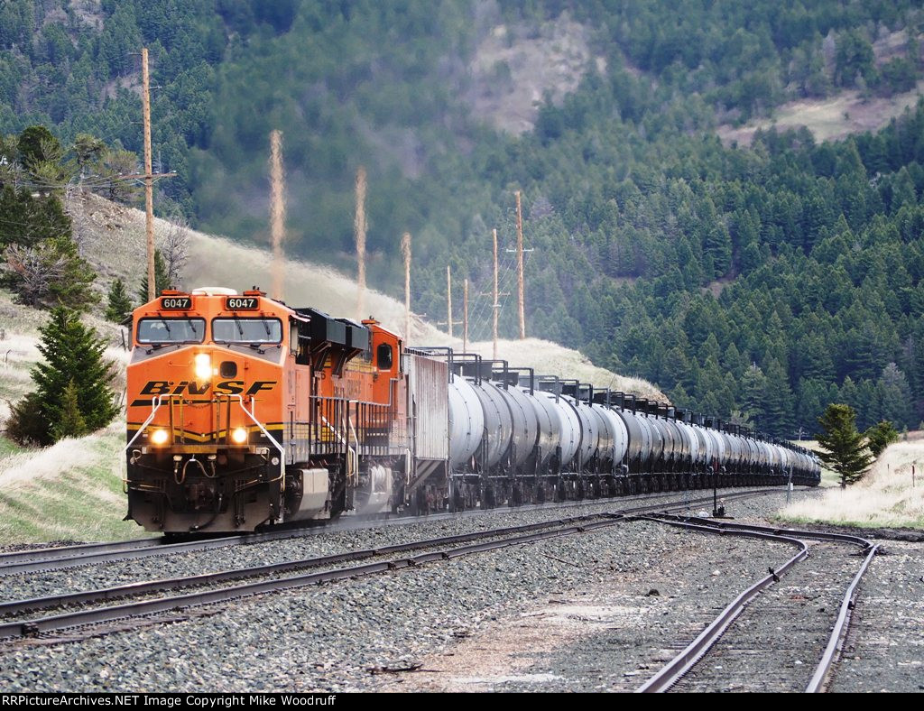 BNSF 6047